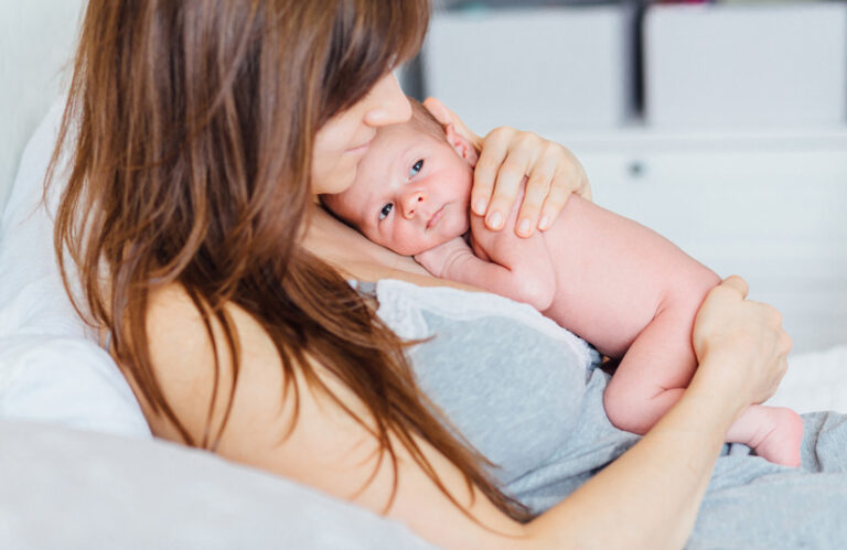 How to do Skin to Skin with baby? Best tips for new mommies